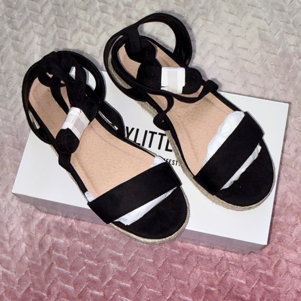 PrettyLittleThing Black Lace Up Espadrille Flatform
